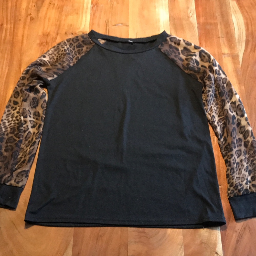 women’s shirt